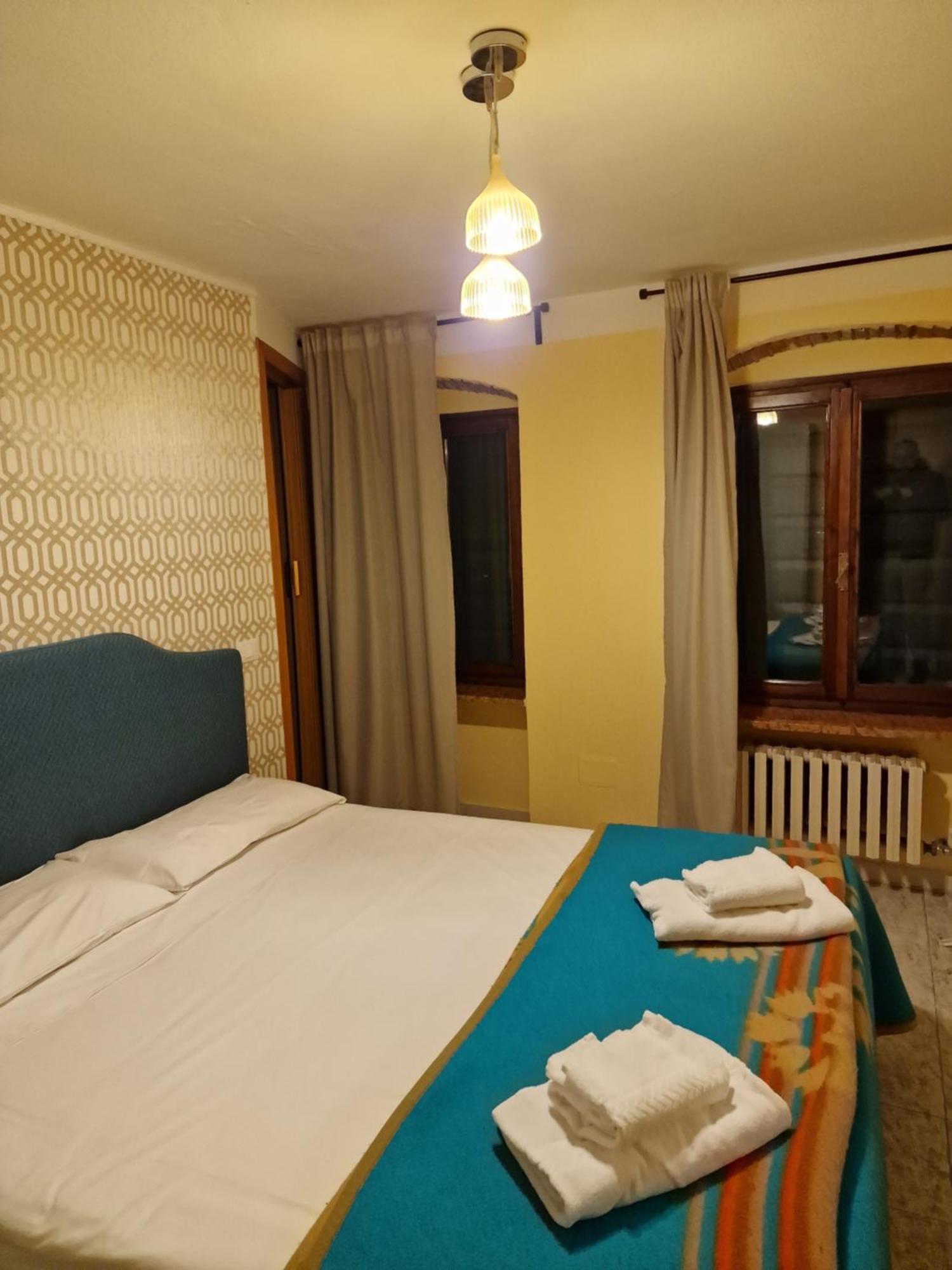 קאפרינו ורונזה Locanda Al Centrale מראה חיצוני תמונה