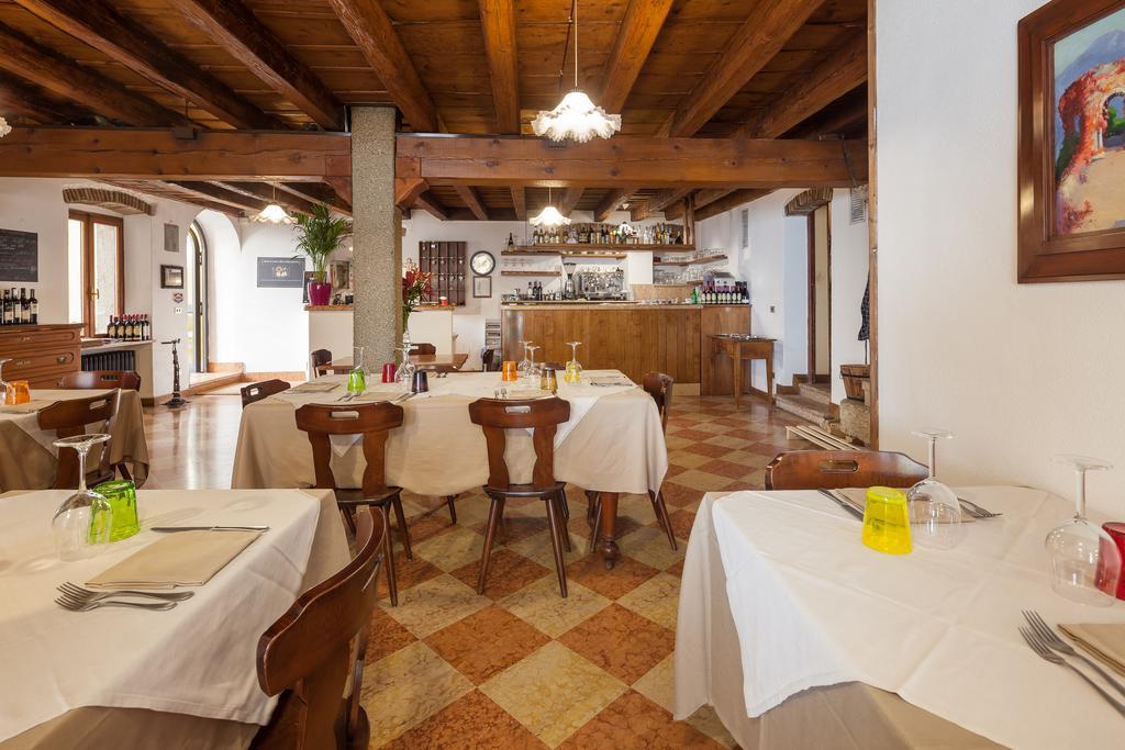 קאפרינו ורונזה Locanda Al Centrale מראה חיצוני תמונה