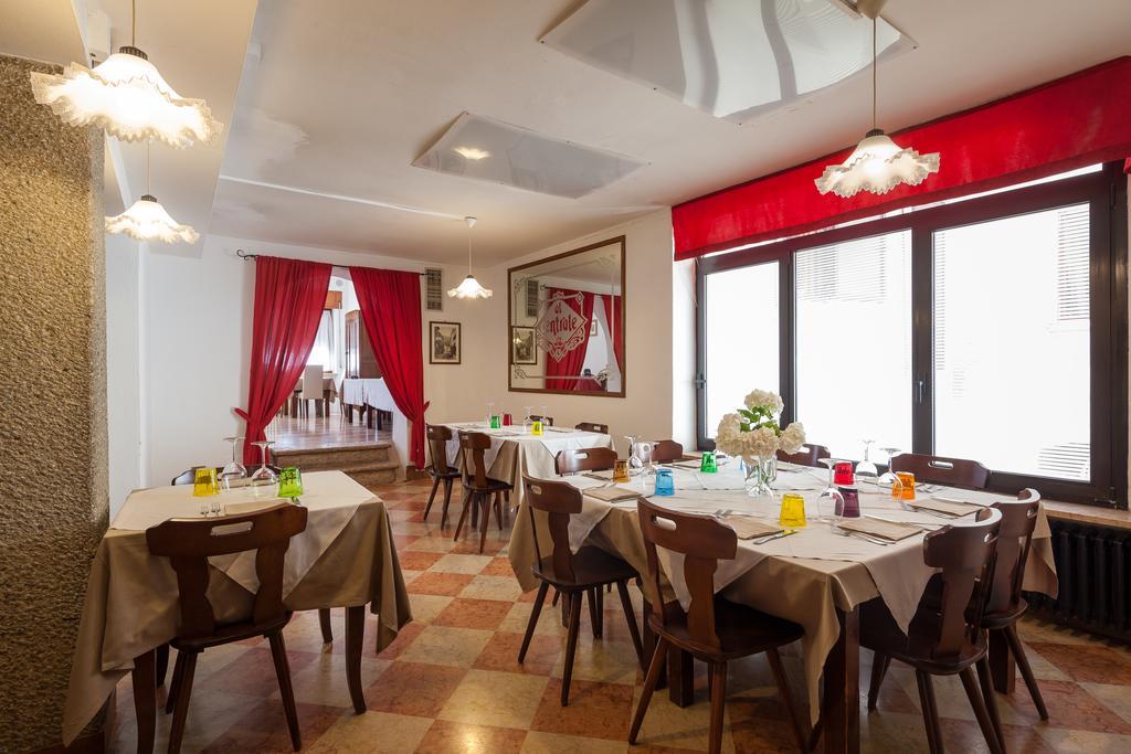 קאפרינו ורונזה Locanda Al Centrale מראה חיצוני תמונה